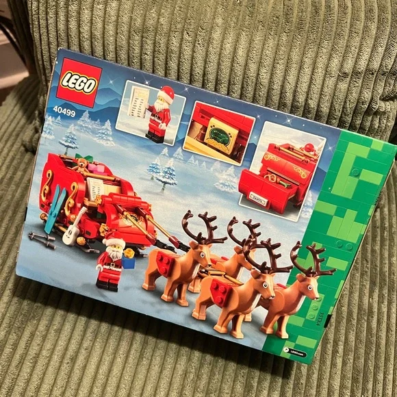 LEGO NEW Santa Sleigh with Reindeer Set - Picture 5 of 7